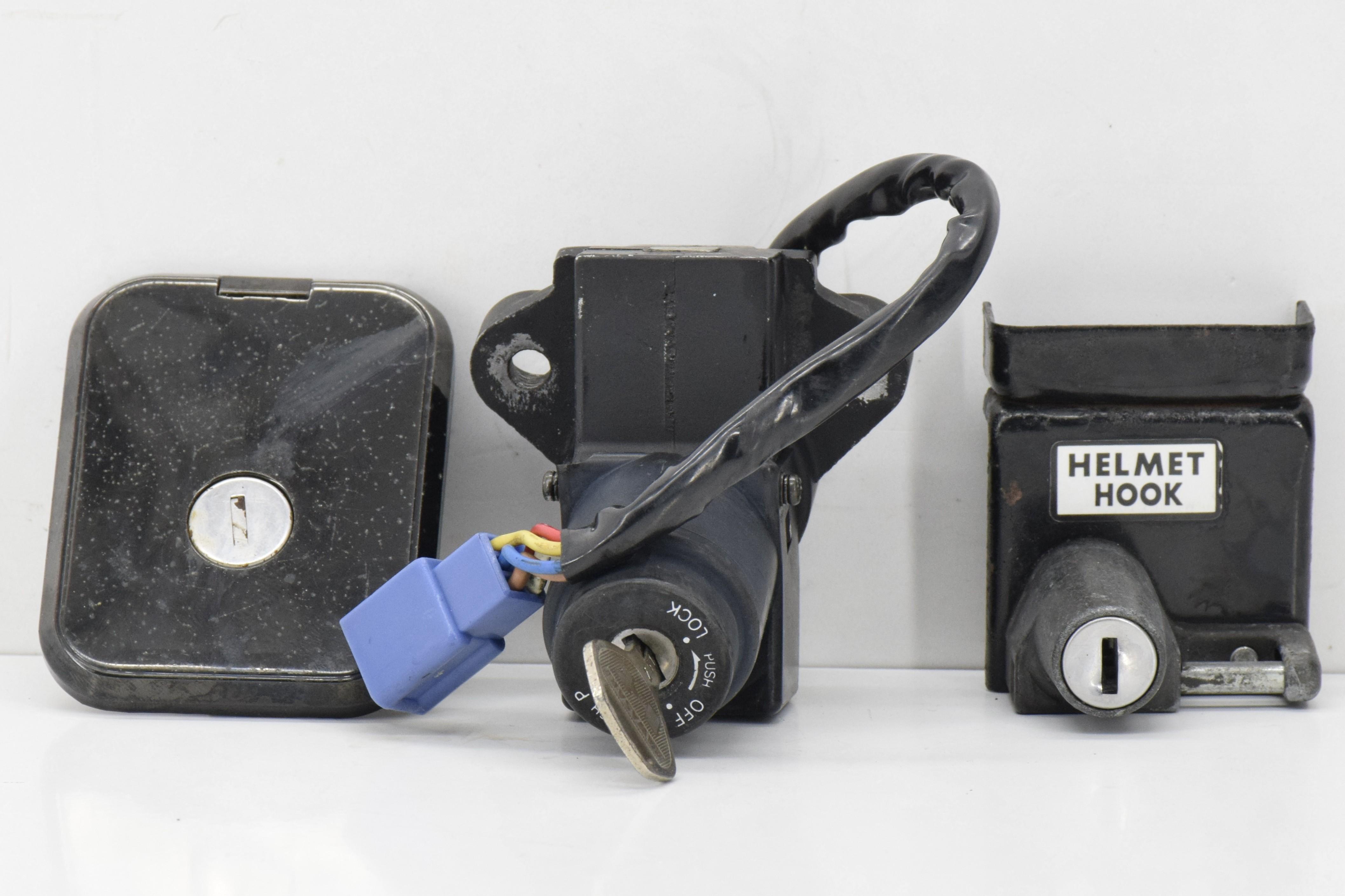 kawasaki kit chiavi tappo serbatoio originale kawasaki gpz 550 81 - foto 1