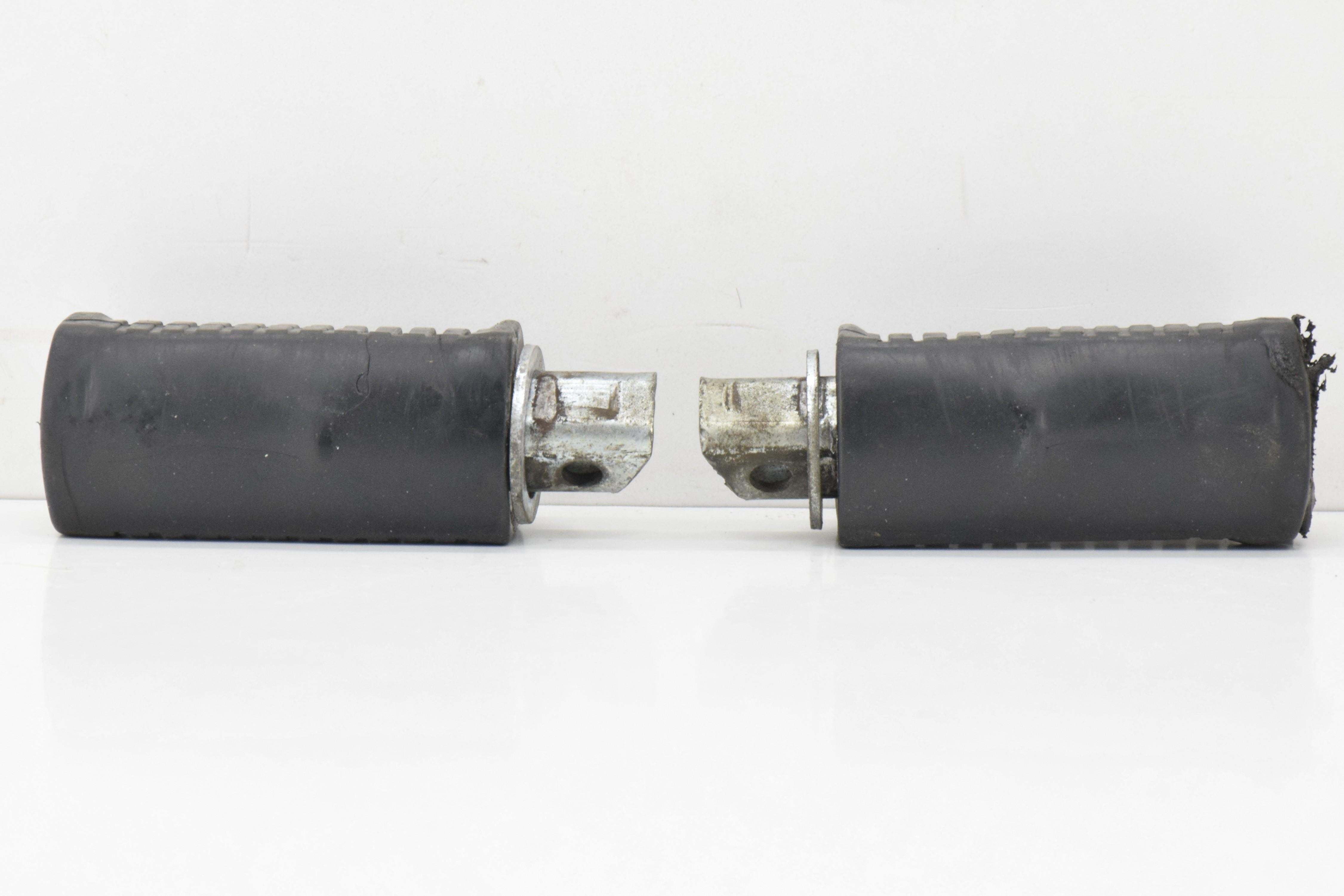 kawasaki pedane pilota originale kawasaki gpz 550 81 - foto 4