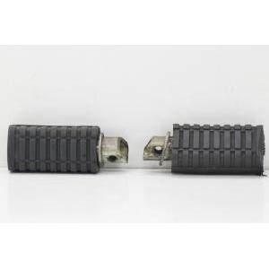 Coppia pedane passeggero originali  gpz 550 81