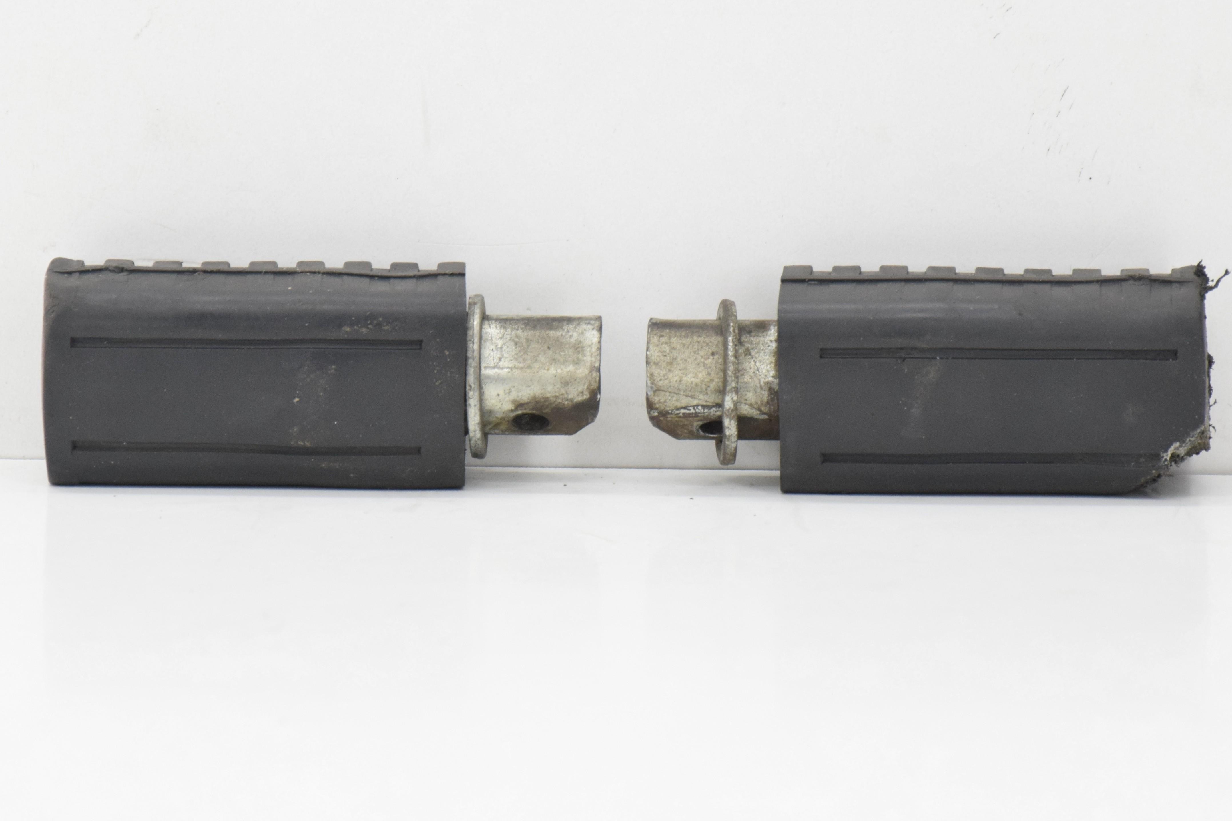 kawasaki coppia pedane passeggero originali kawasaki gpz 550 81 - foto 3