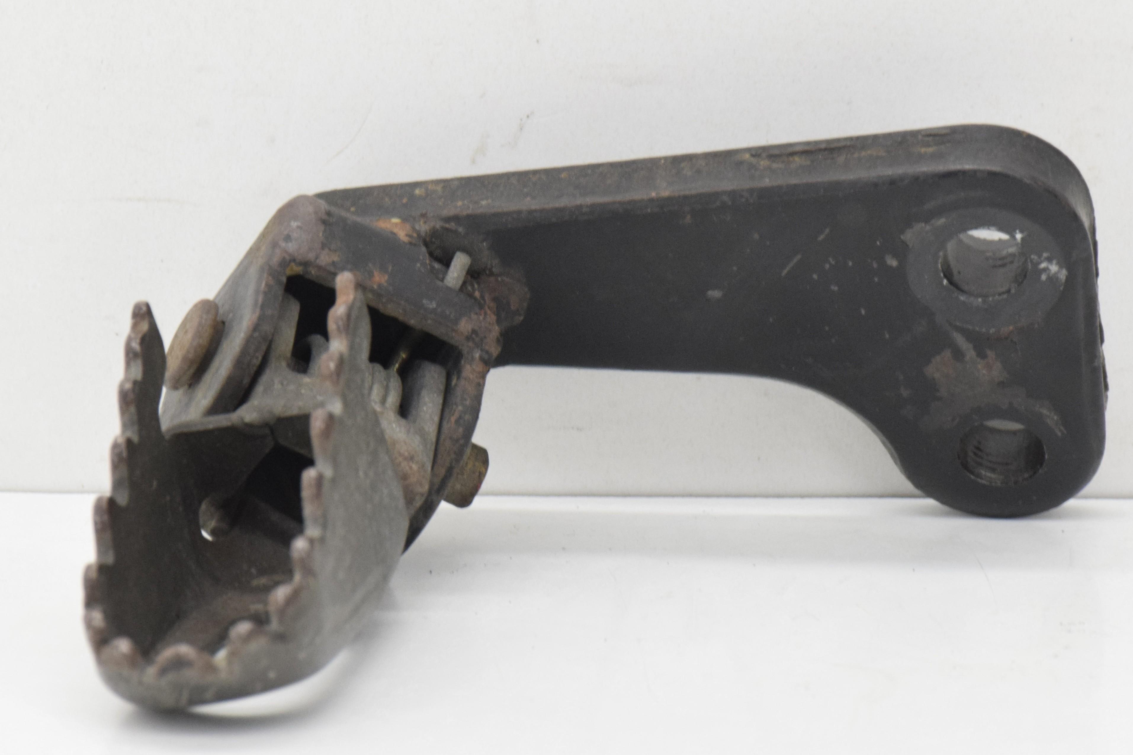 yamaha piastra e pedana sinistra originale yamaha xt 600 1vj 86 - foto 1