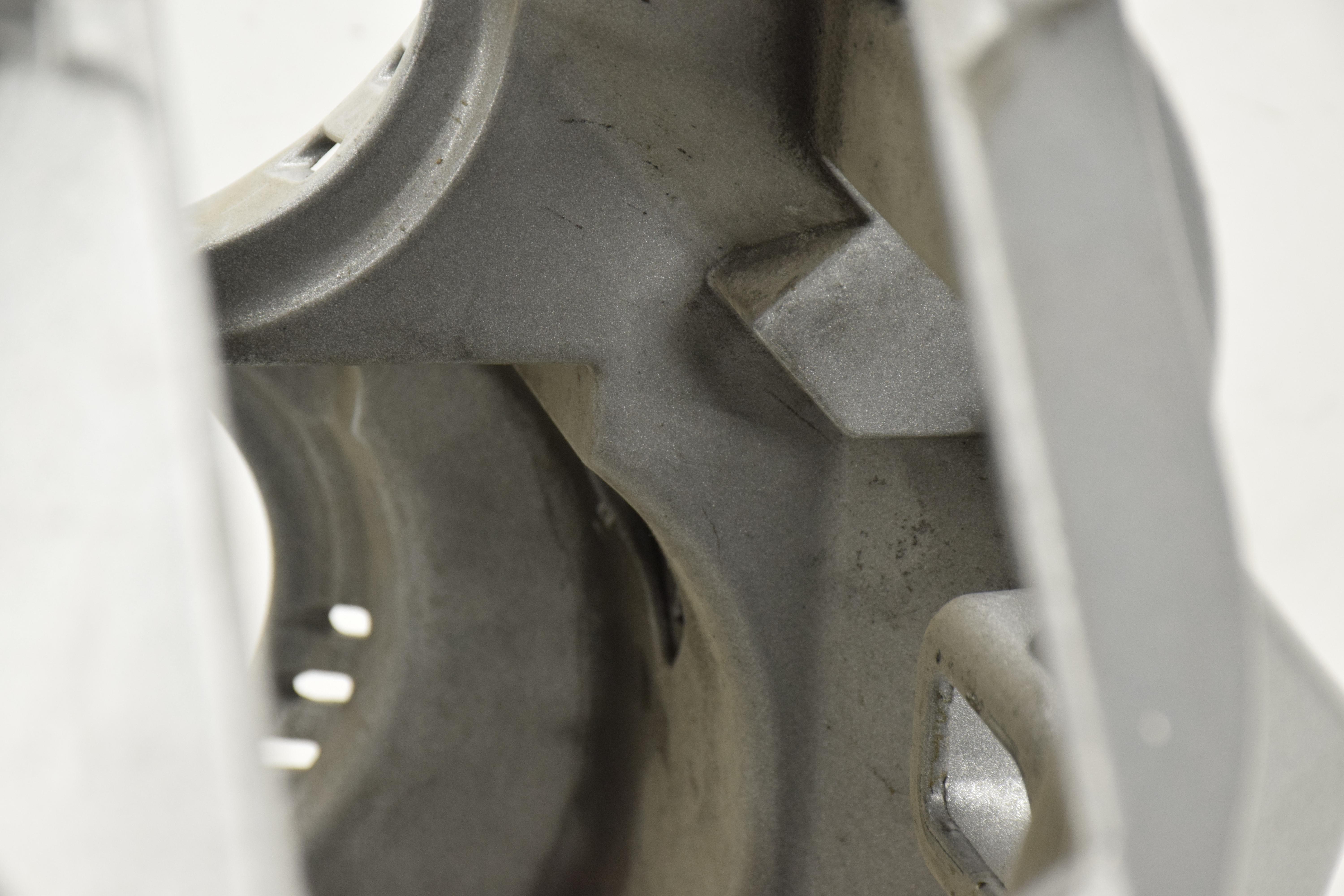 ducati supporto faro completo montaggio cupolino ducati 749  82913691a 8291370a - foto 4