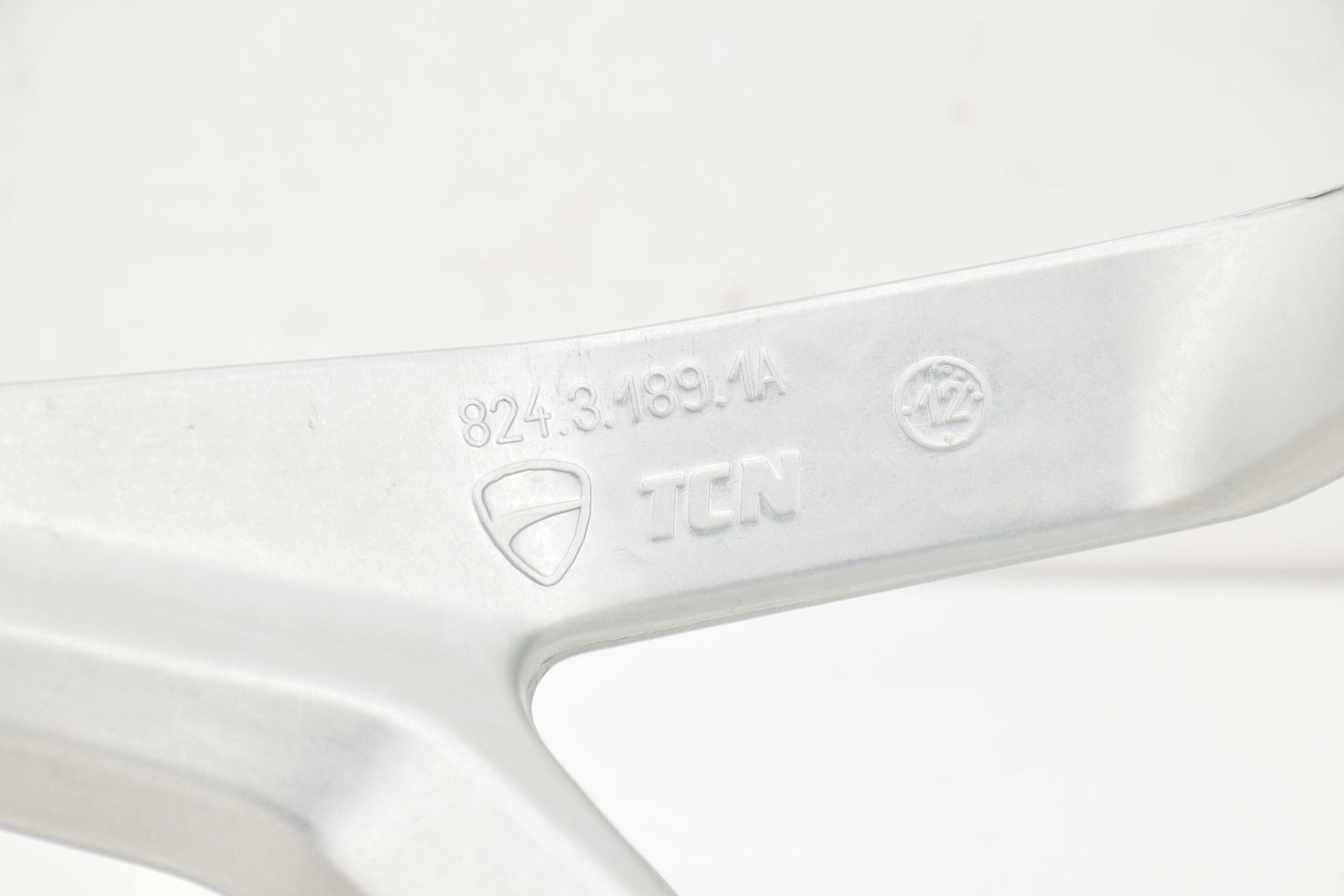 ducati supporto pedana posteriore destra ducati panigale 899 82431891a - foto 6