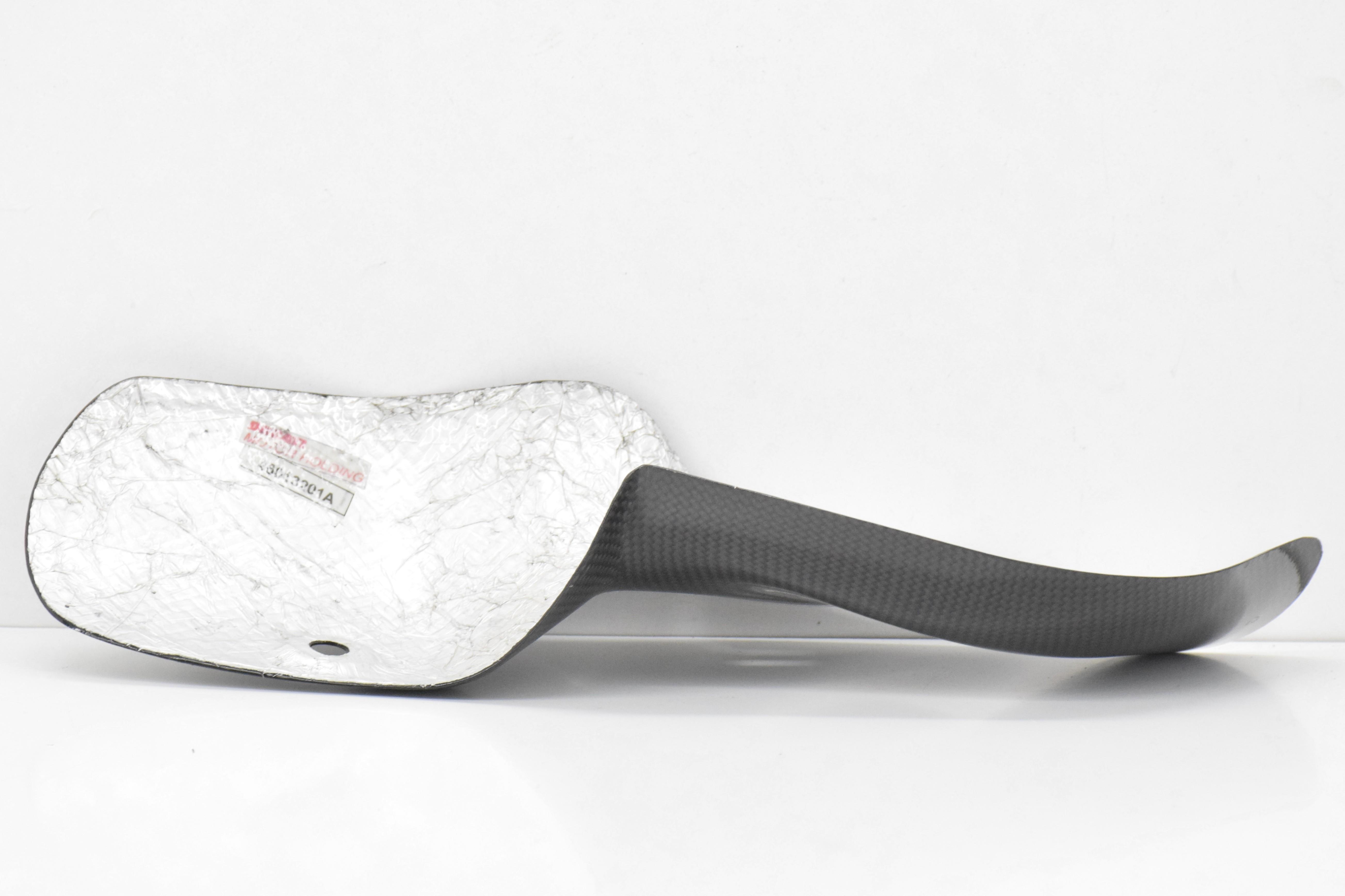 ducati paracalore termico laterale carbonio  ducati desmosedici rr 08 46013201a - foto 2