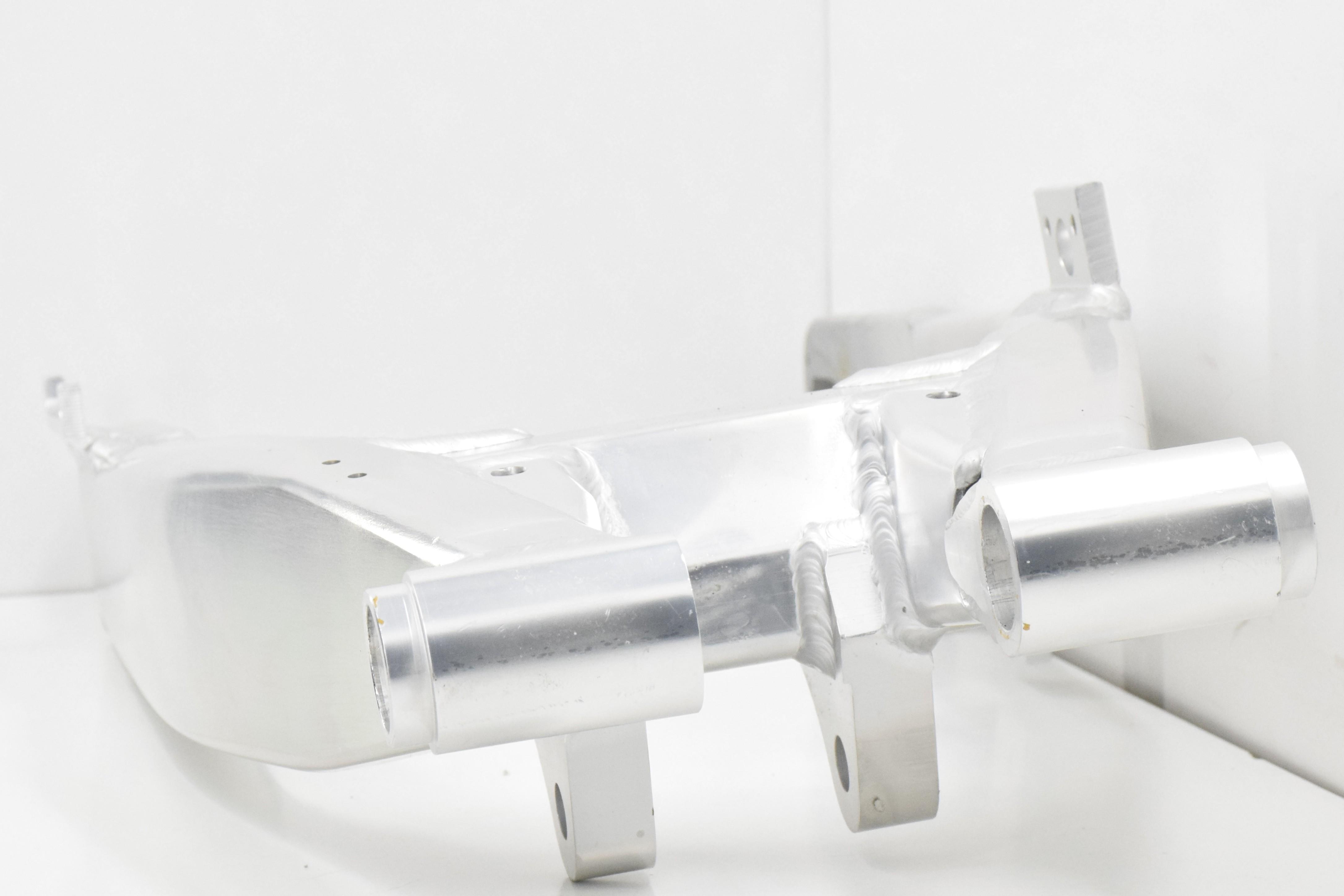 yamaha forcellone alluminio originale yamaha tte 600 97 98 4cvf21100100 - foto 3