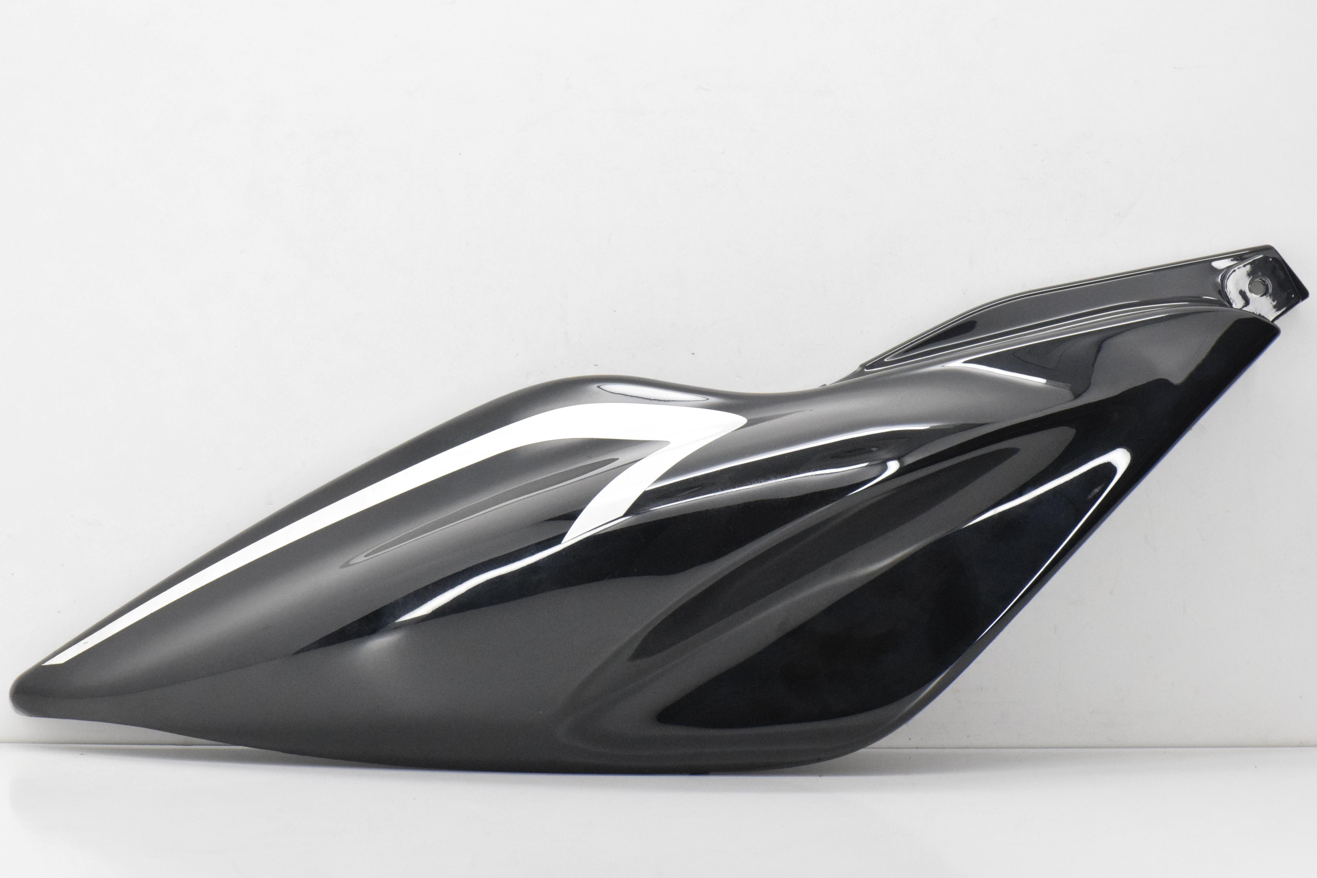 yamaha fianchetto posteriore destro nero lucido yamaha aerox 50 5brf17410000 - foto 1